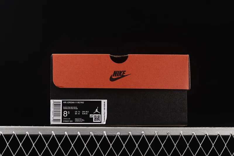 All categories Air Jordan Jordan series basketball shoes Air Jordan 11 F version Air Jordan 11 "Bred" AJ11 Joe 11 patent leather black and red first year replica high-top basketball shoes 378037-061